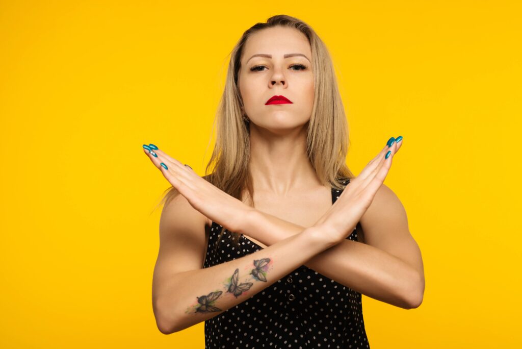 Bij sommige shops krijg je geen garantie als je je tattoo verziekt door het zwemmen. 